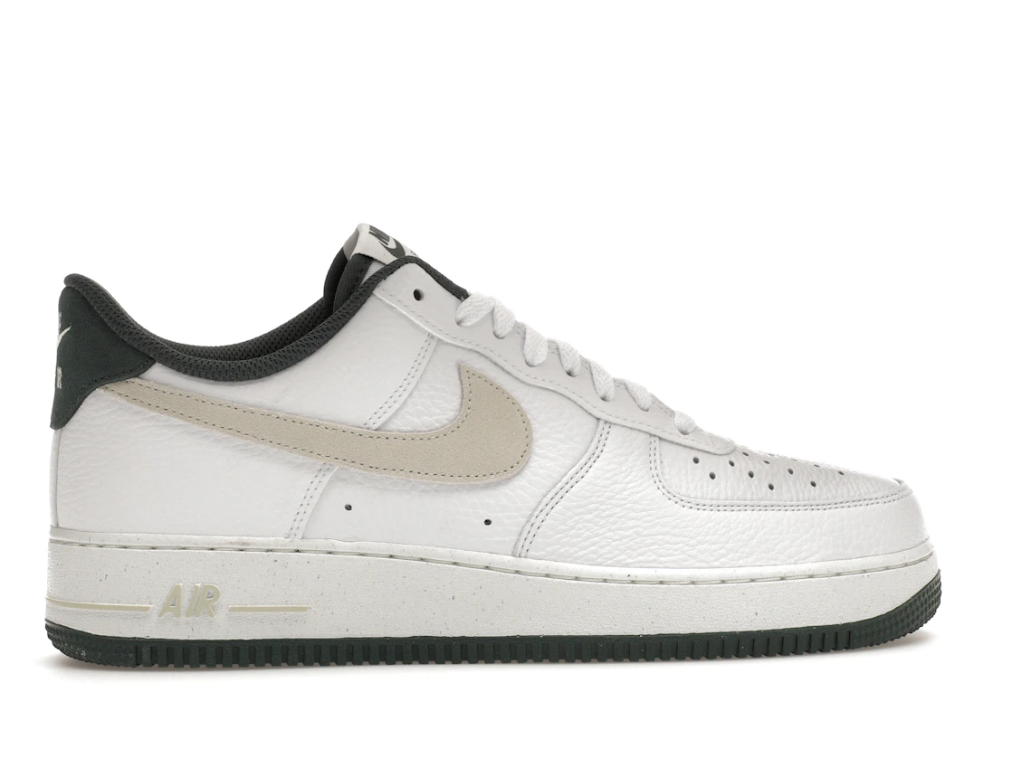 Nike Air Force 1 Low '07 LV8 Vintage Green