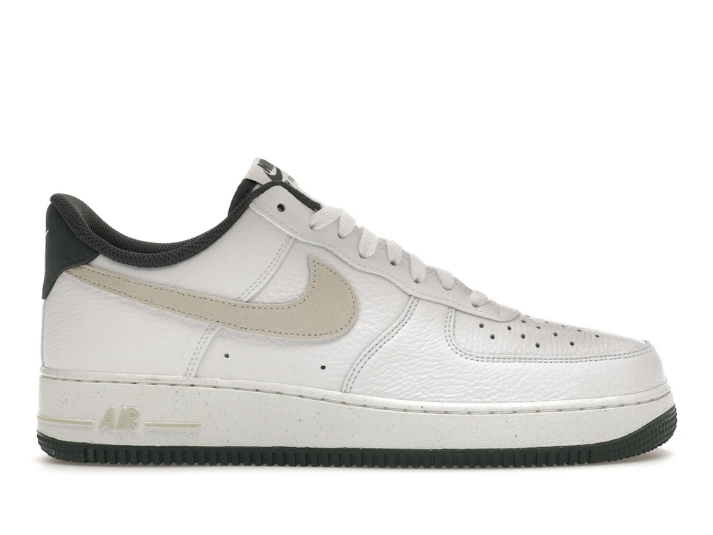 Nike Air Force 1 Low '07 LV8 Vintage Green