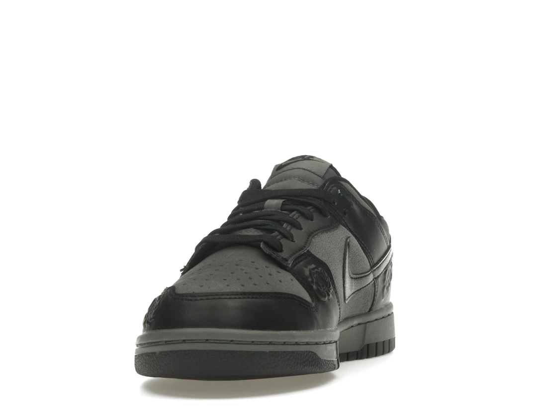 Nike Dunk Low Black Roses (W)
