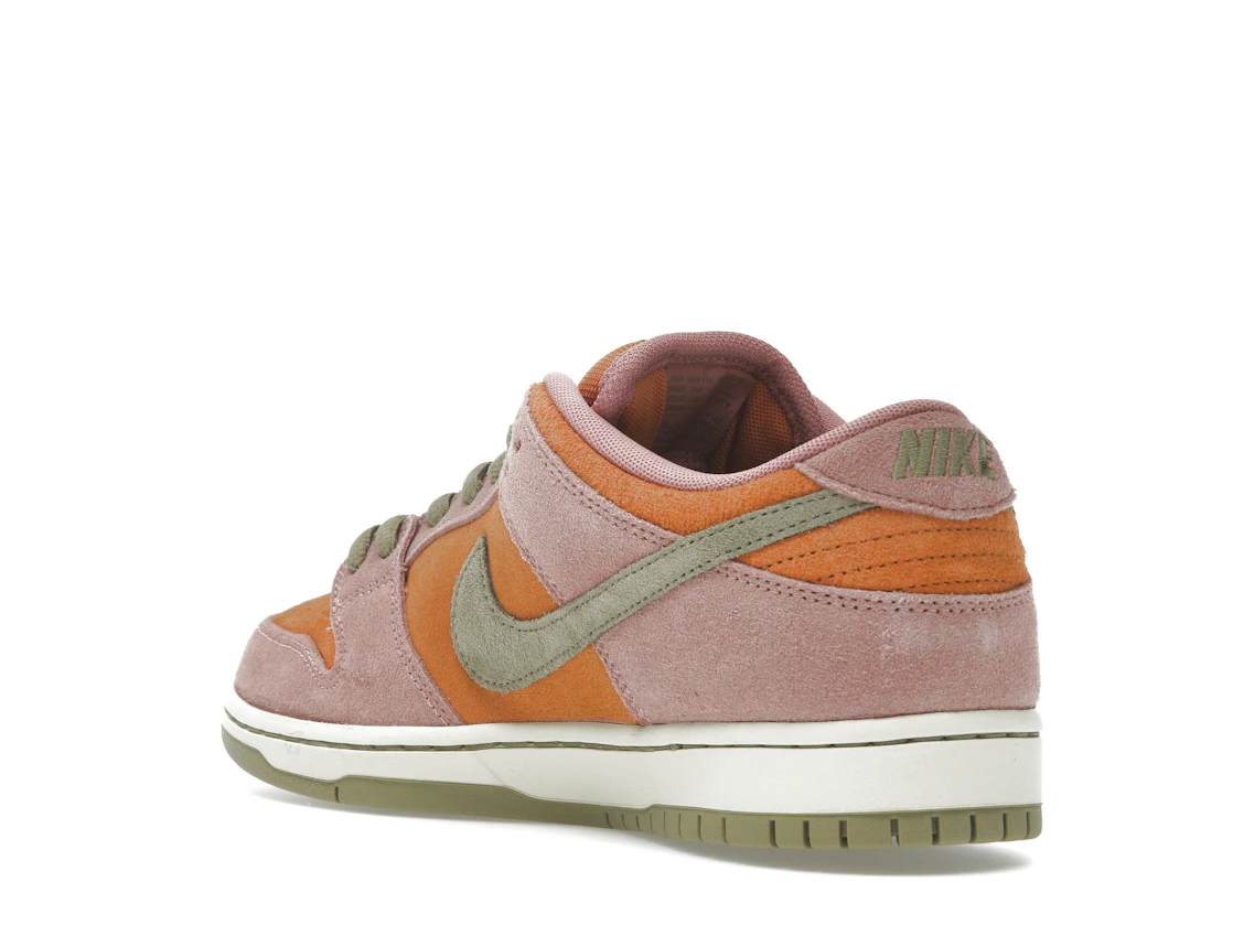 Nike SB Dunk Low Red Stardust