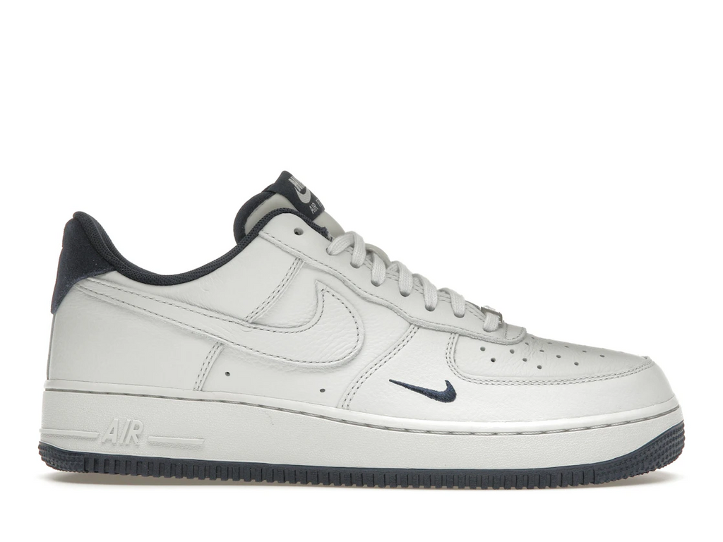 Nike Air Force 1 Low '07 LV8 Photon Dust Obsidian