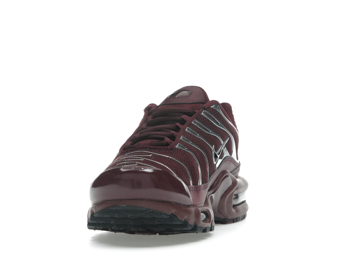 Nike Air Max Plus SE Night Maroon Metallic Silver (W)