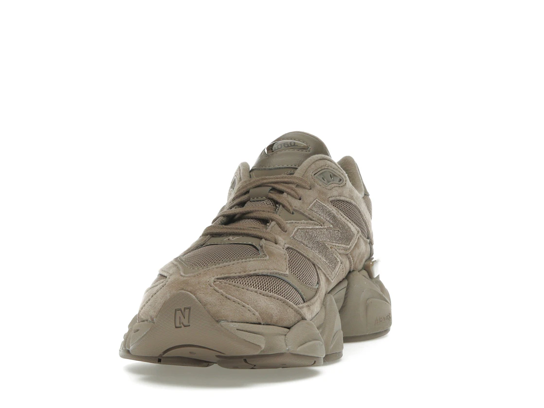 New Balance 9060 Chestnut
