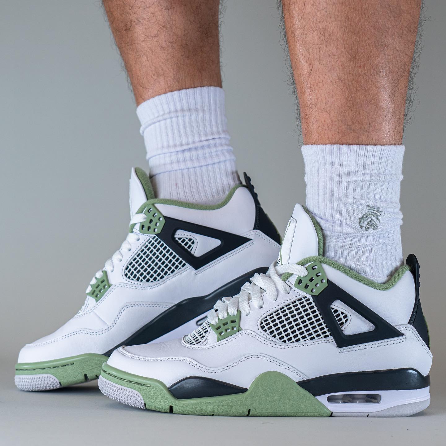 Air Jordan 4 Retro Seafoam (W)