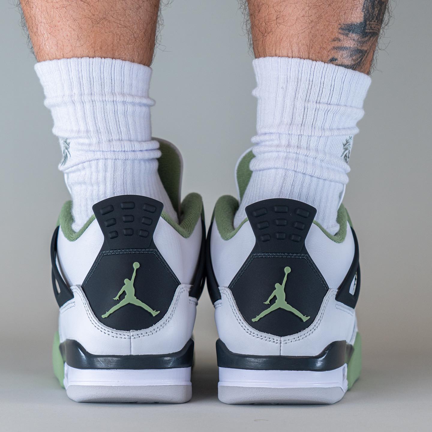 Air Jordan 4 Retro Seafoam (W)