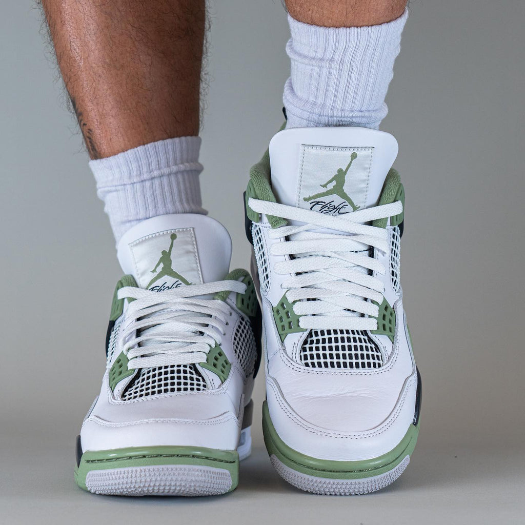 Air Jordan 4 Retro Seafoam (W)