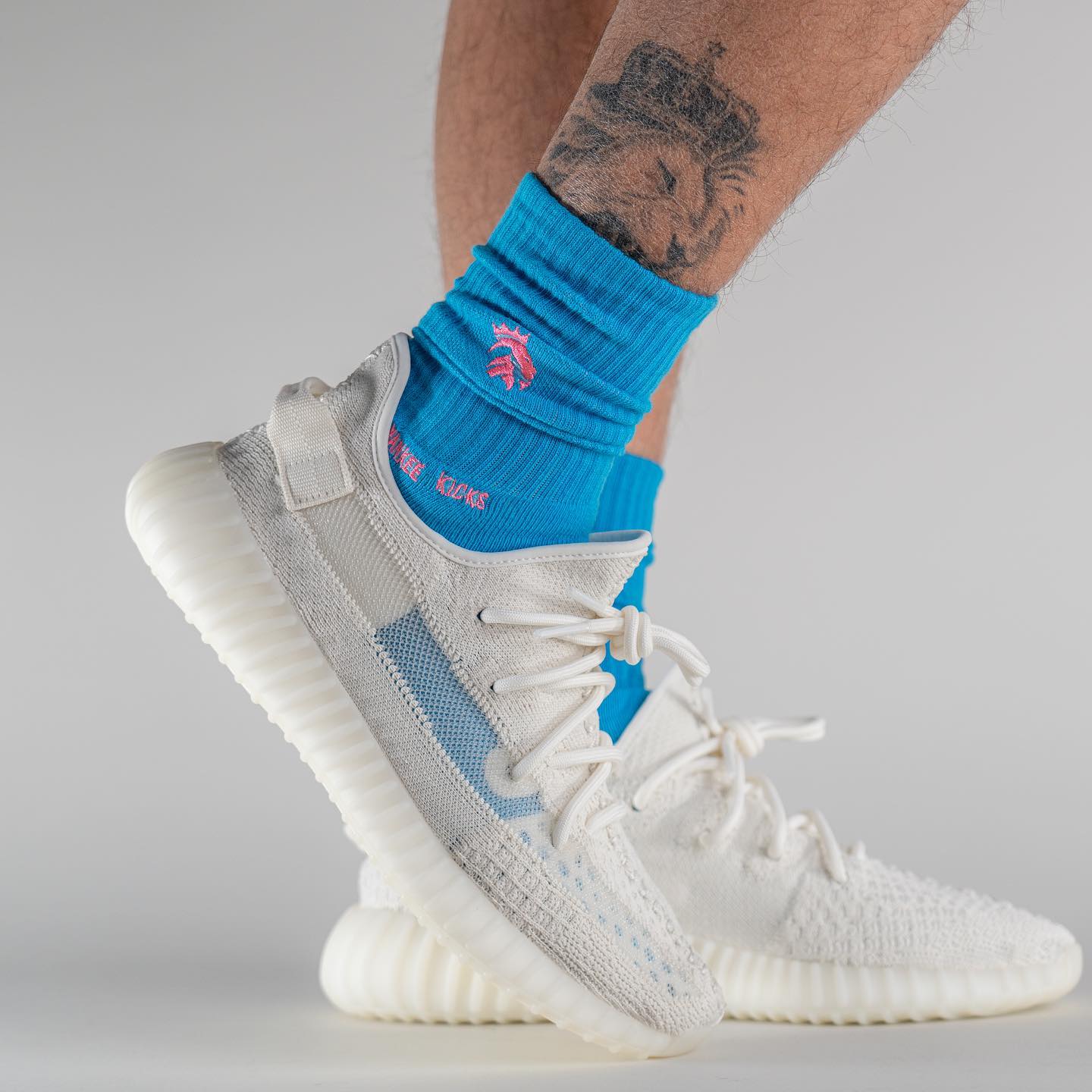 adidas Yeezy Boost 350 V2 Bone