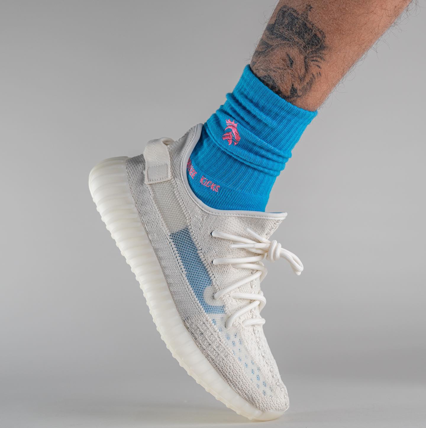 adidas Yeezy Boost 350 V2 Bone