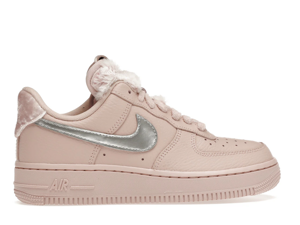Nike Air Force 1 Low Faux Sherpa Fur (W)
