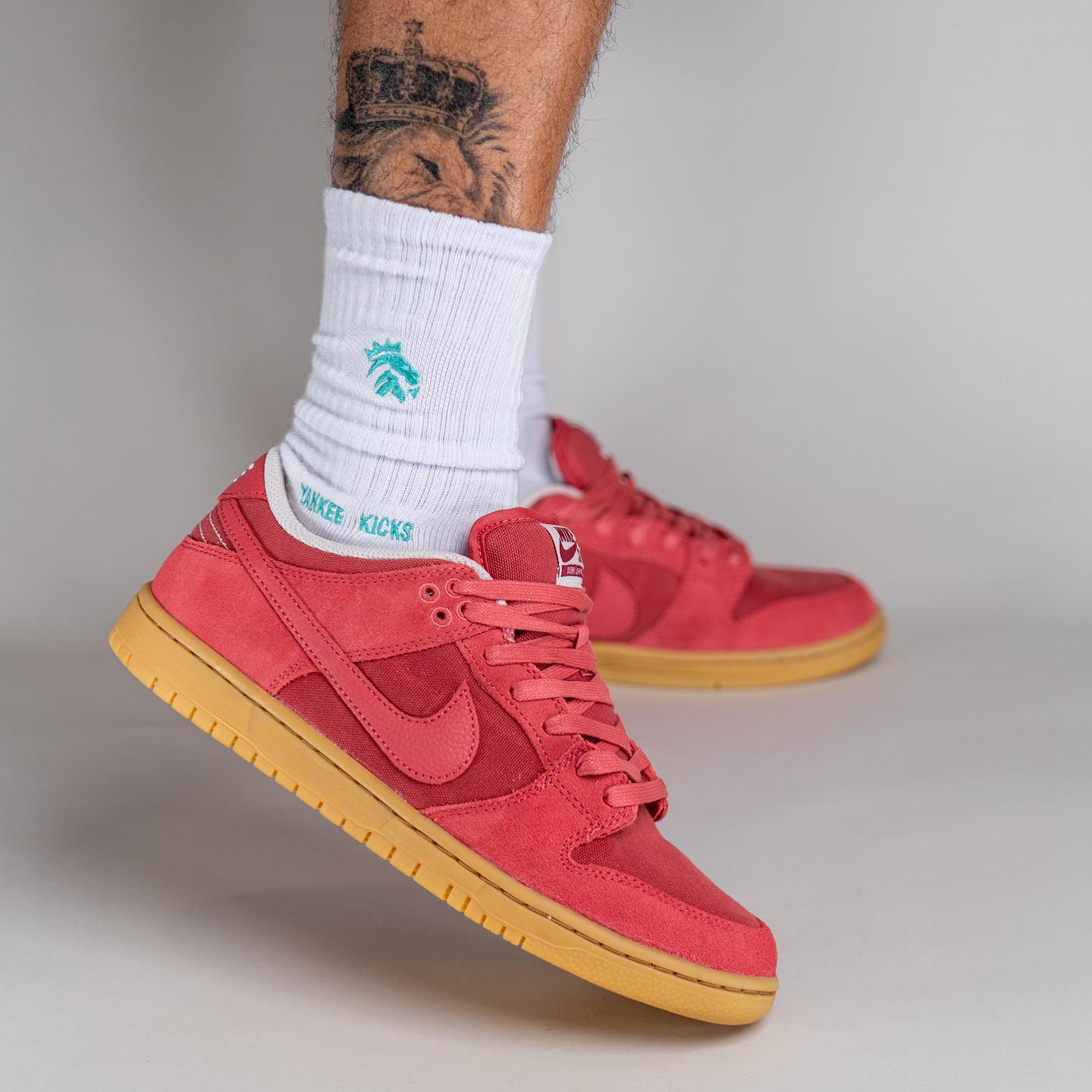 Nike SB Dunk Low Adobe