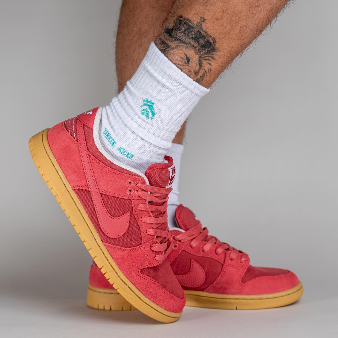 Nike SB Dunk Low Adobe