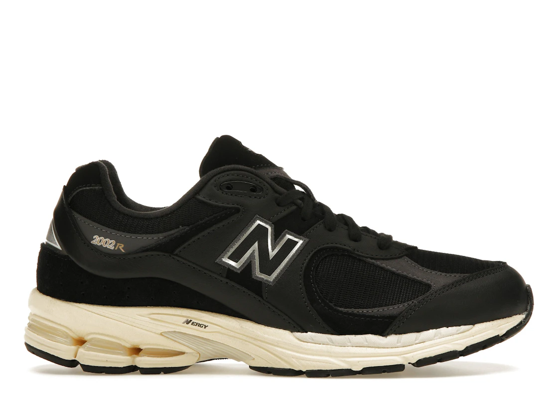 New Balance 2002R Black Vintage