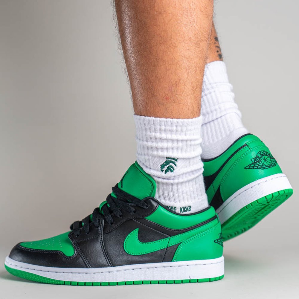 Air Jordan 1 Low Lucky Green