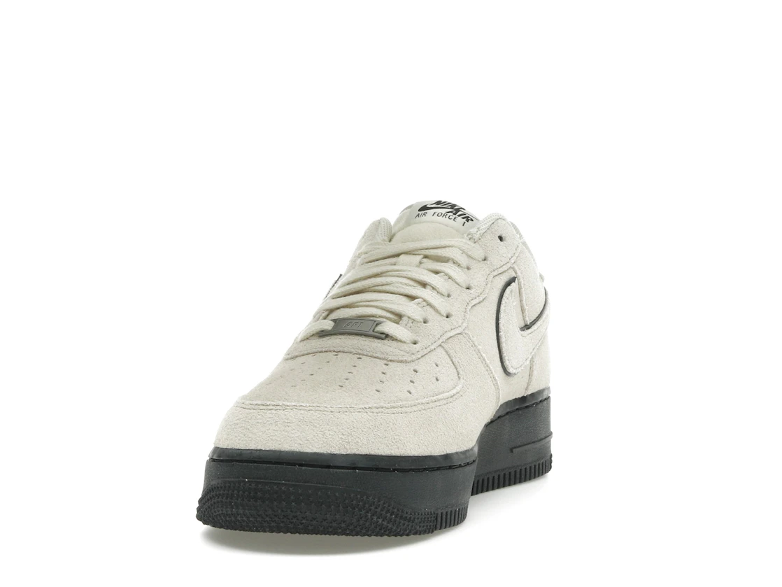 Nike Air Force 1 '07 LV8 Light Khaki Black
