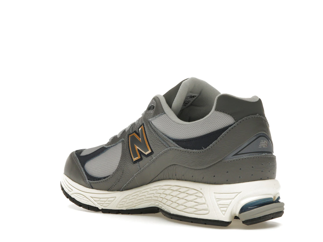 New Balance 2002R Castlerock