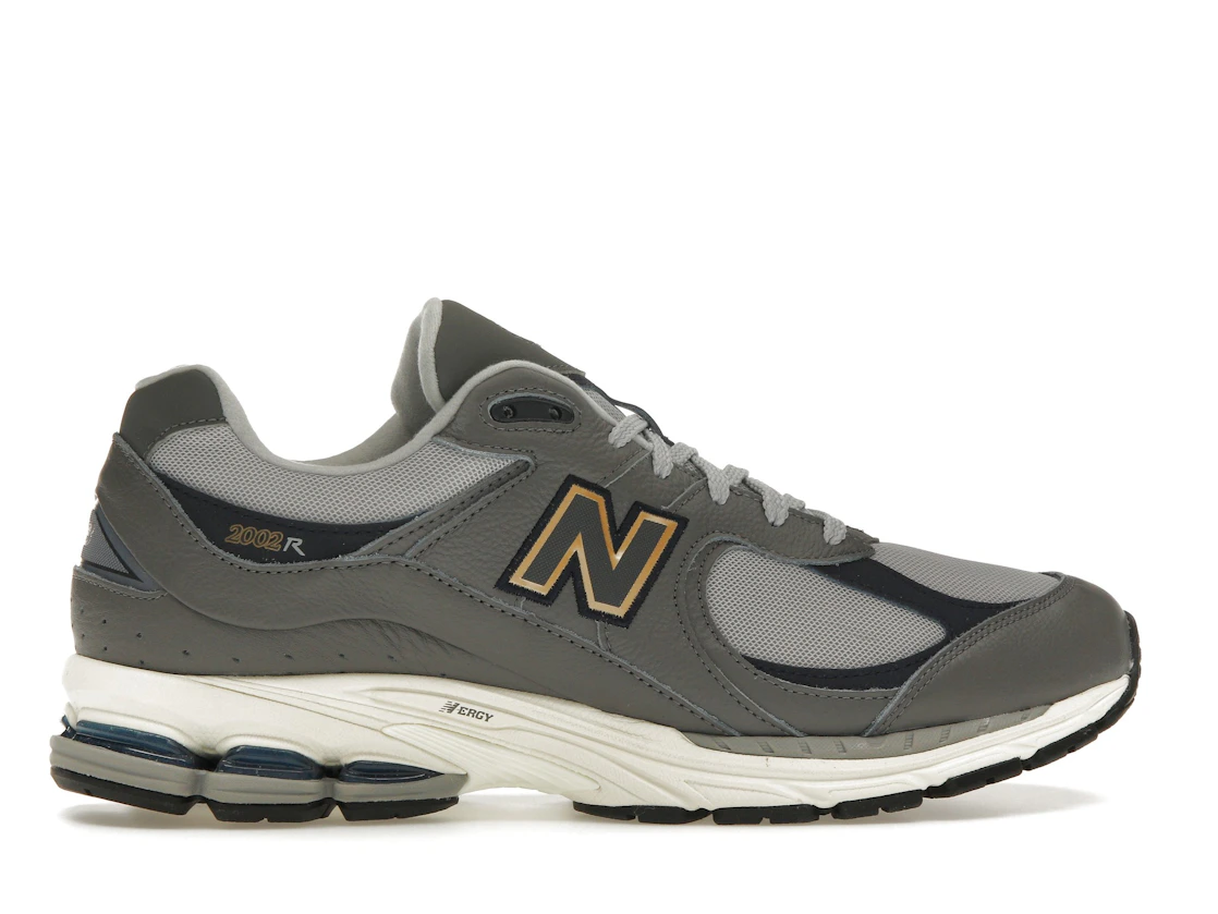 New Balance 2002R Castlerock