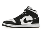 Air Jordan 1 Mid Panda (W)