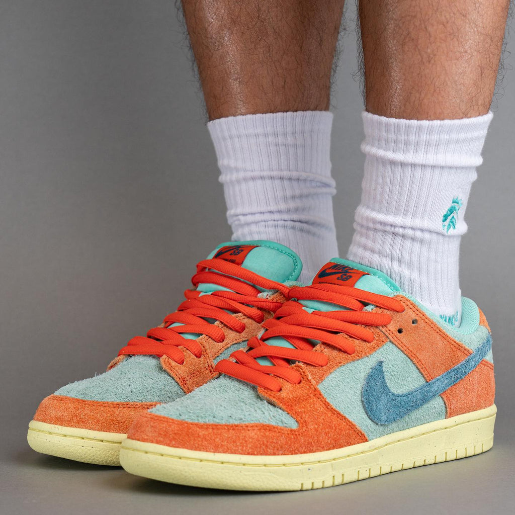 Nike SB Dunk Low Orange Emerald Rise