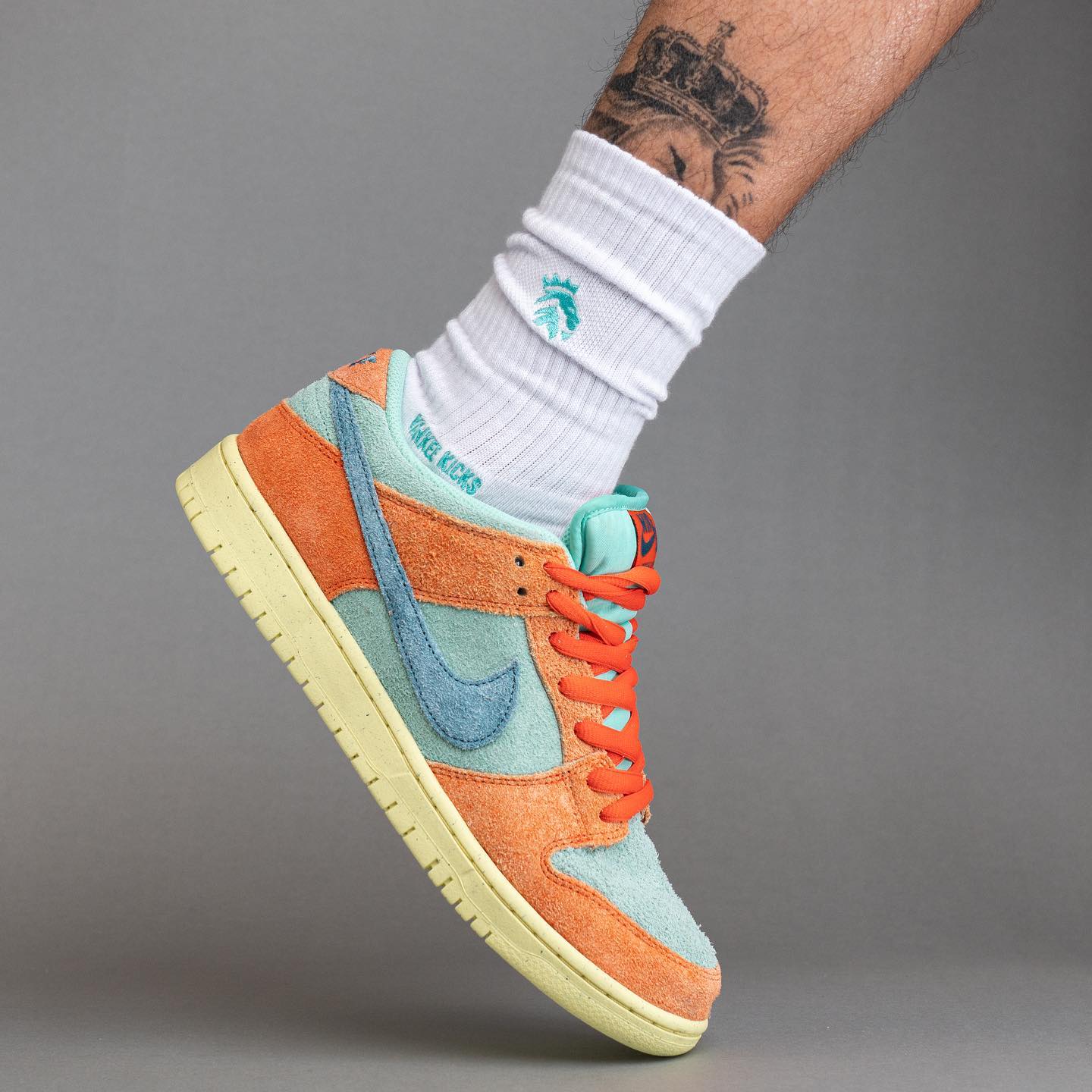 Nike SB Dunk Low Orange Emerald Rise