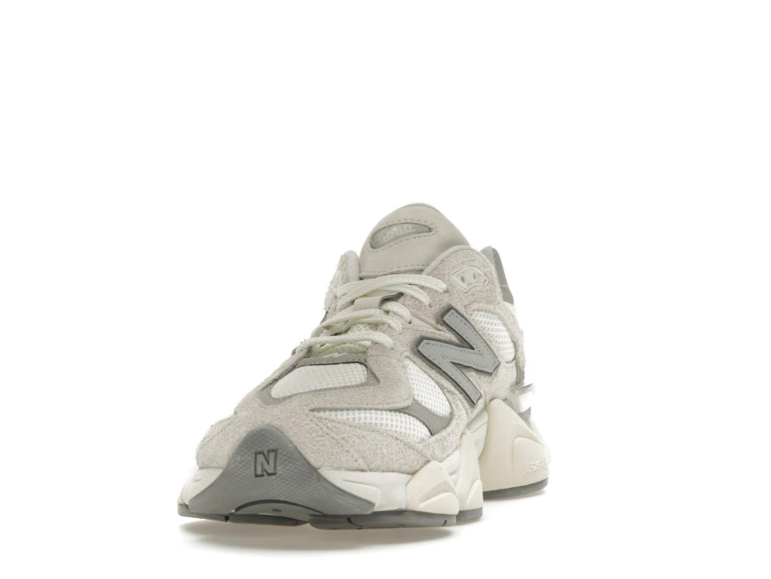 New Balance 9060 Moonbeam Sea Salt