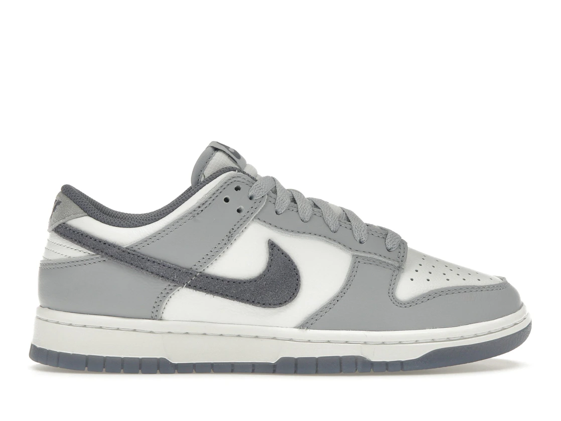 Nike Dunk Low Light Carbon
