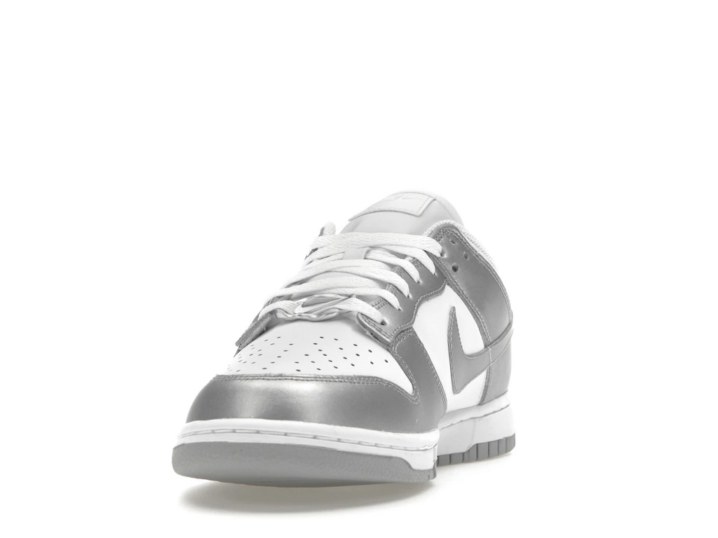 Nike Dunk Low Metallic Silver (W)