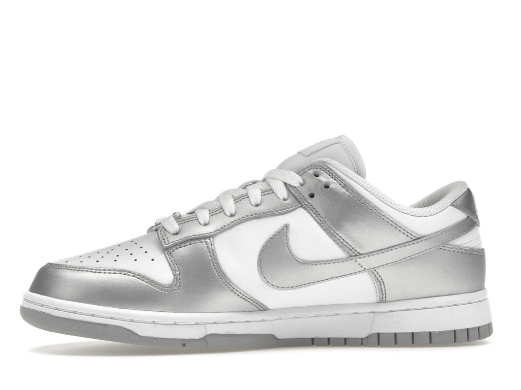Nike Dunk Low Metallic Silver (W)