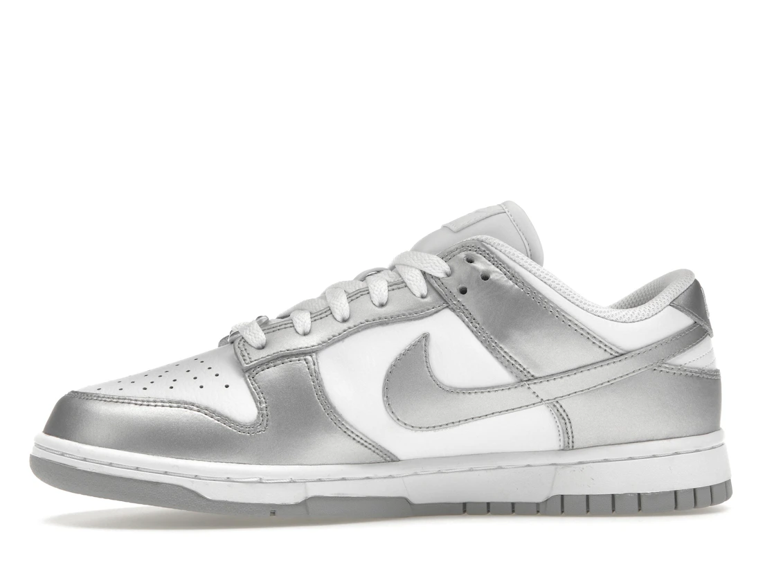 Nike Dunk Low Metallic Silver (W)