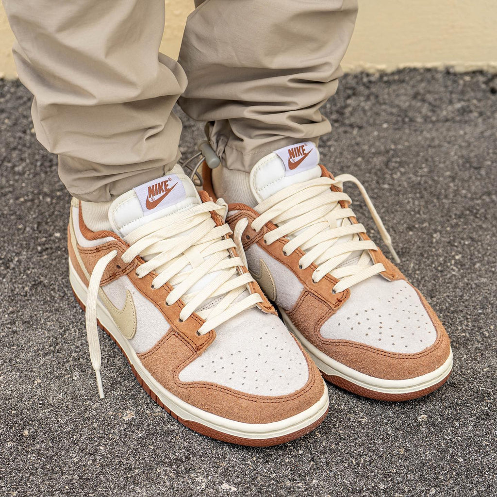 Nike Dunk Low Medium Curry