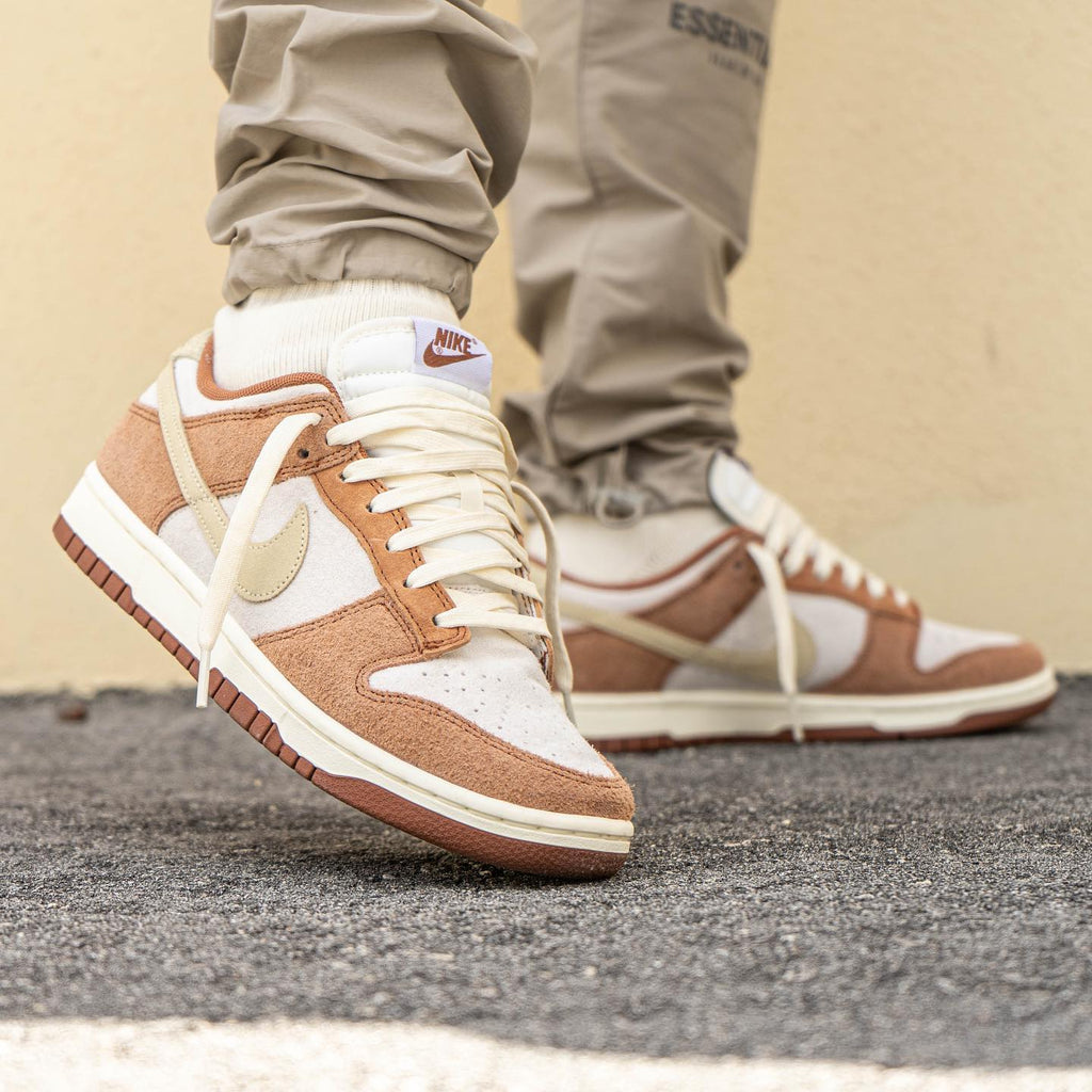 Nike Dunk Low Medium Curry