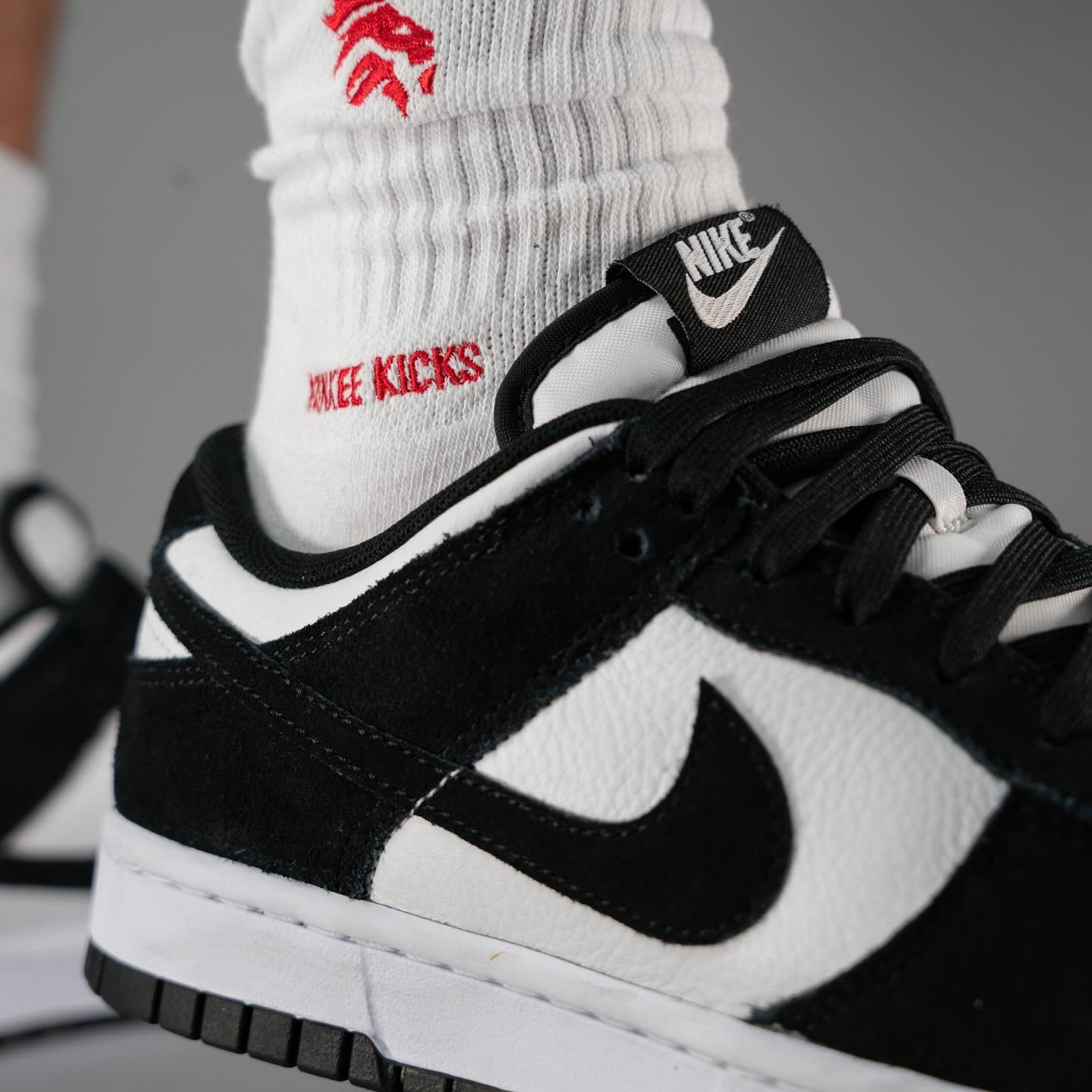 Nike Dunk Low Retro SE Suede Panda