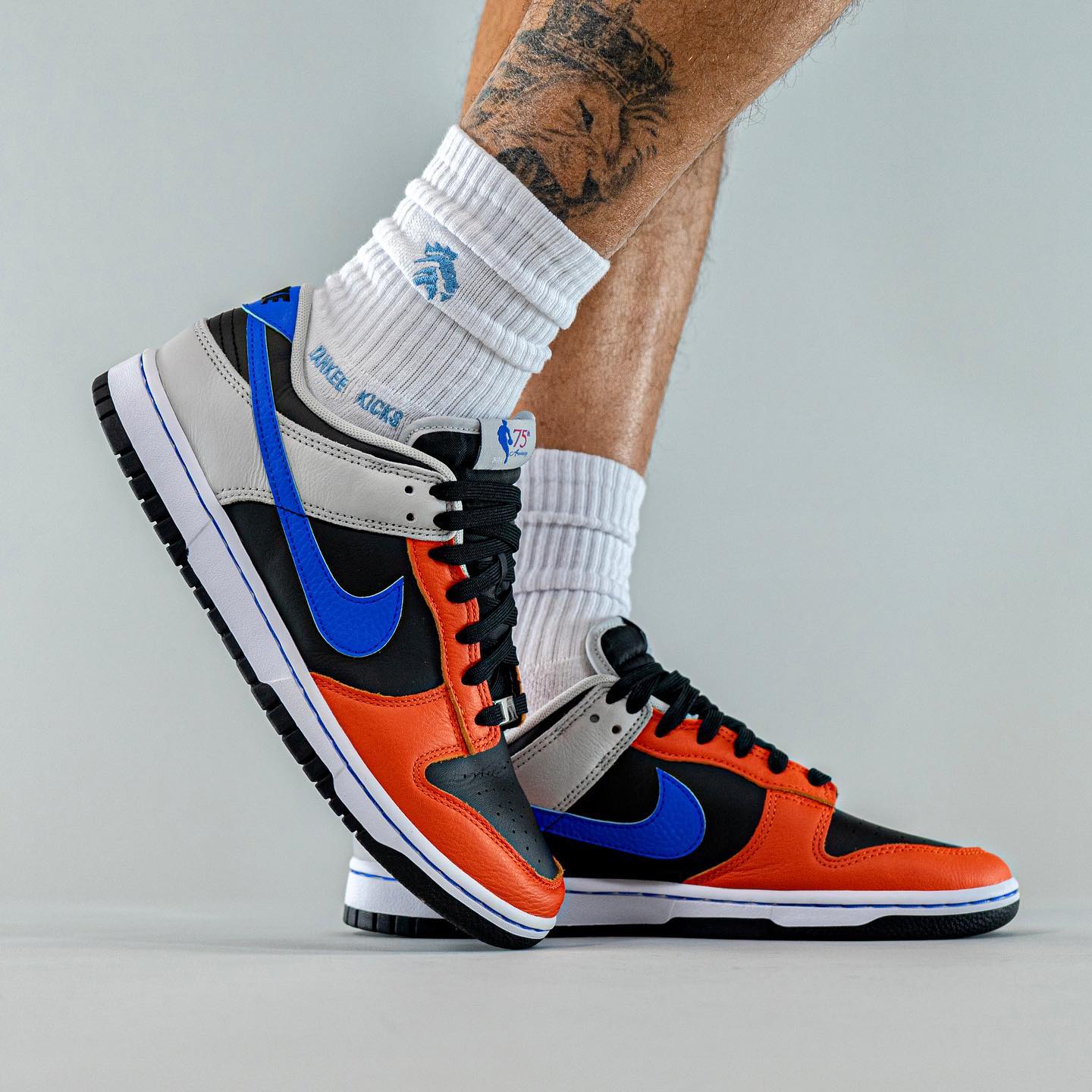 Nike Dunk Low EMB NBA 75th Anniversary Knicks
