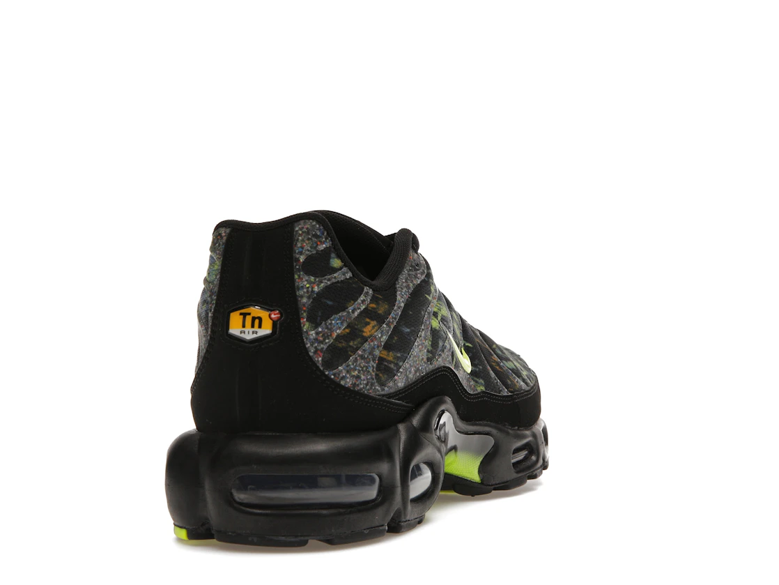Nike Air Max Plus Sustainable Black Volt