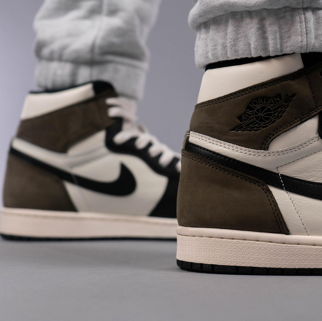 Air Jordan 1 High Mocha