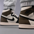 Air Jordan 1 High Mocha