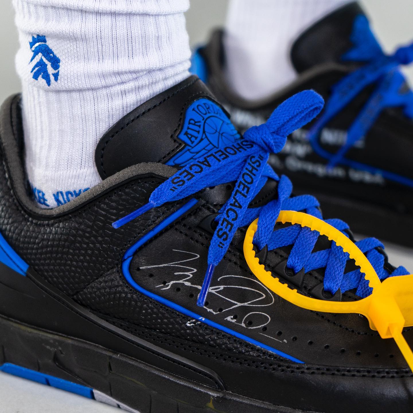 Jordan 2 Retro Low SP Off-White Black Blue