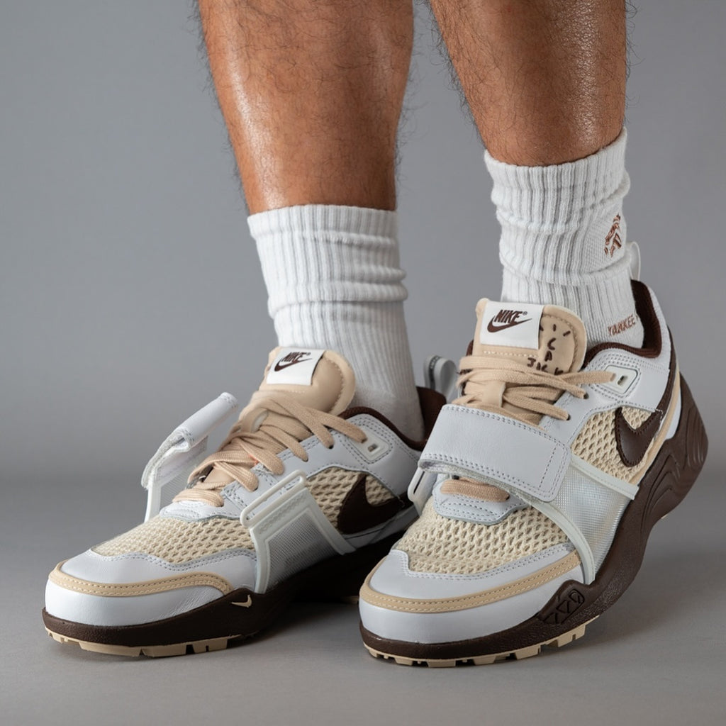 Nike Zoom Field Jaxx Travis Scott Light Chocolate