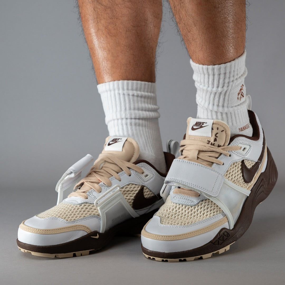 Nike Zoom Field Jaxx Travis Scott Light Chocolate
