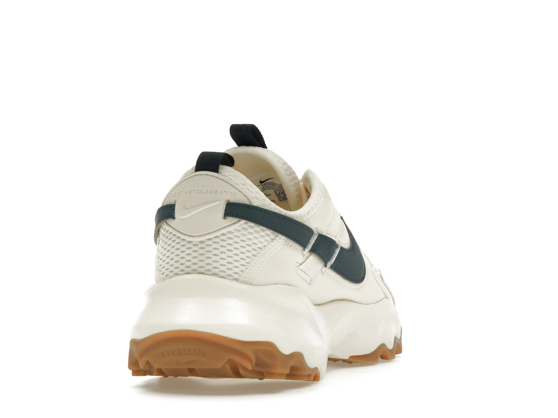 Nike TC 7900 Pale Ivory Gum Light Brown Armory Navy (W)