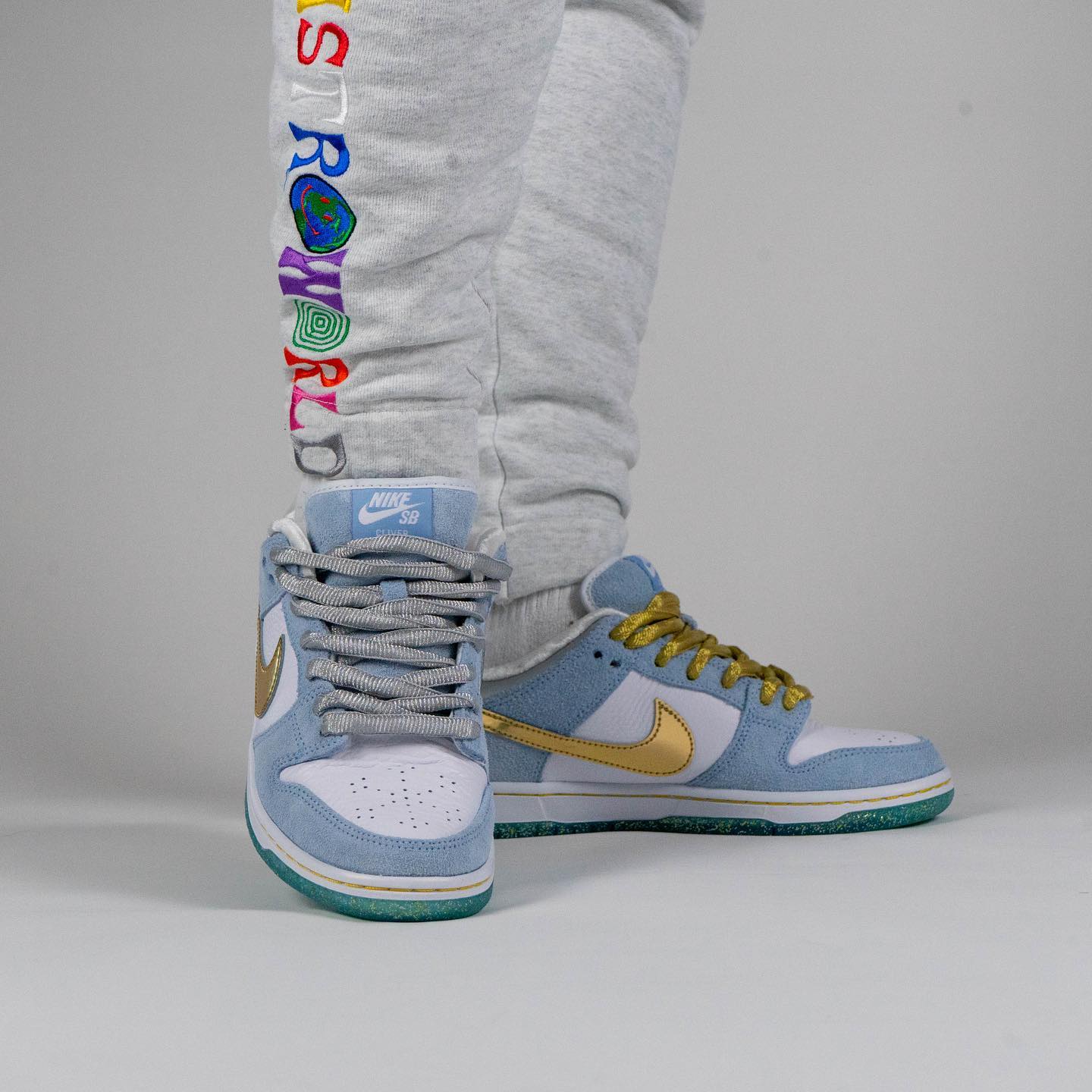 Nike SB Dunk Low Sean Cliver (Special Box)