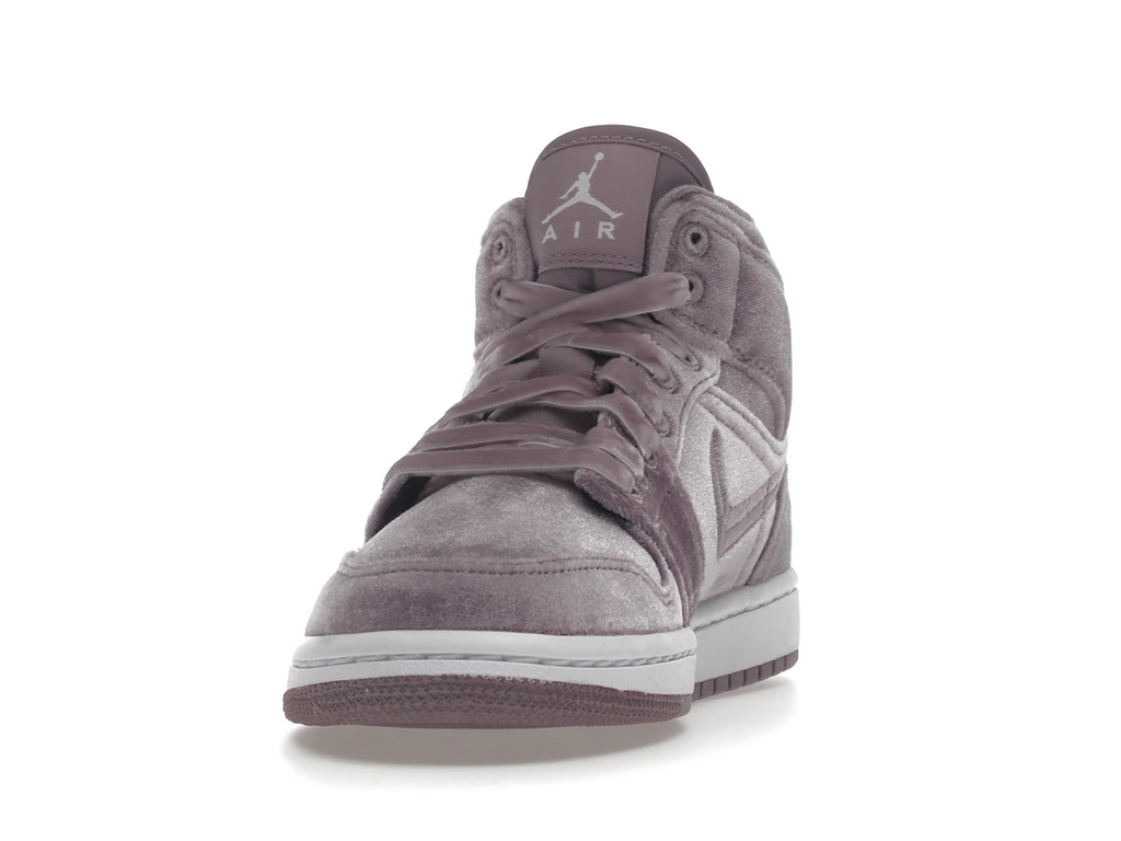 Air Jordan 1 Mid SE WMNS Purple Smoke