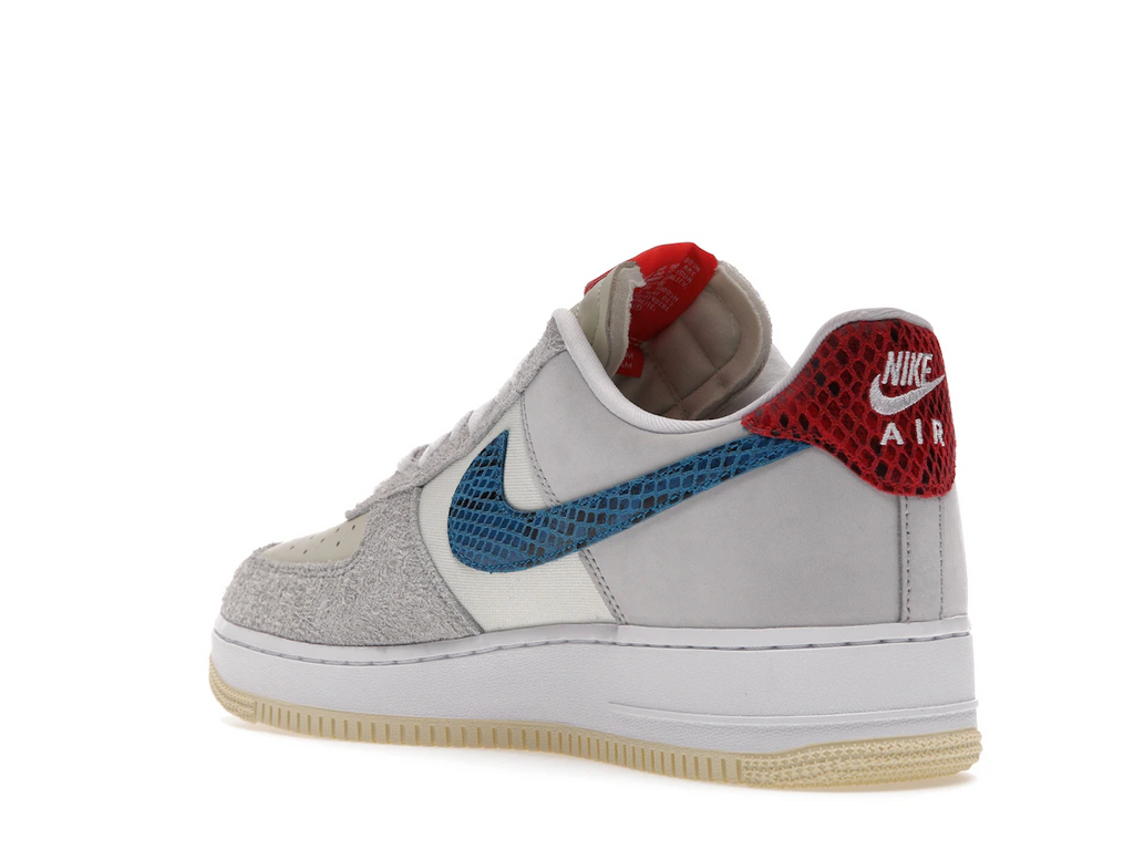 Nike Air Force 1 Low SP Undefeated 5 On It Dunk vs. AF1