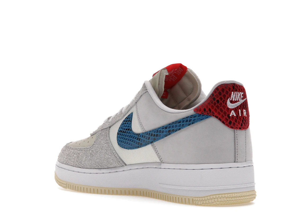 Nike Air Force 1 Low SP Undefeated 5 On It Dunk vs. AF1