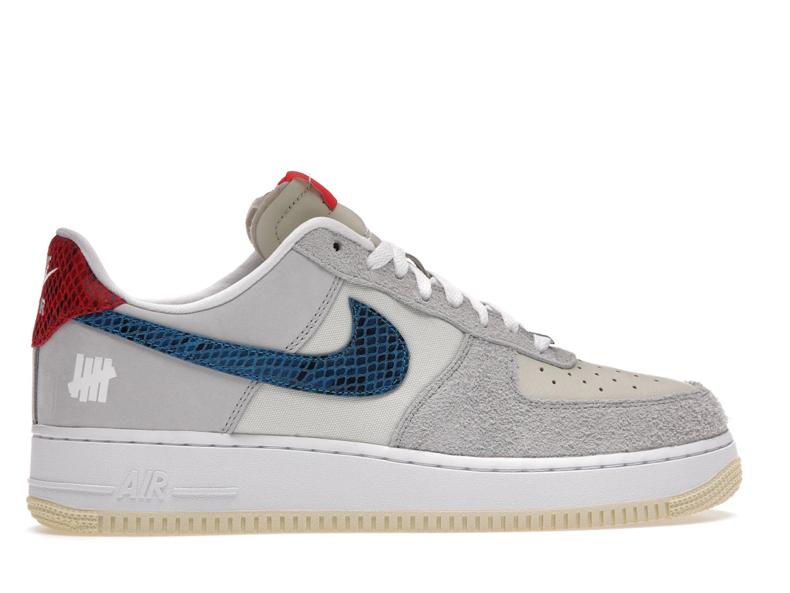 Nike Air Force 1 Low SP Undefeated 5 On It Dunk vs. AF1