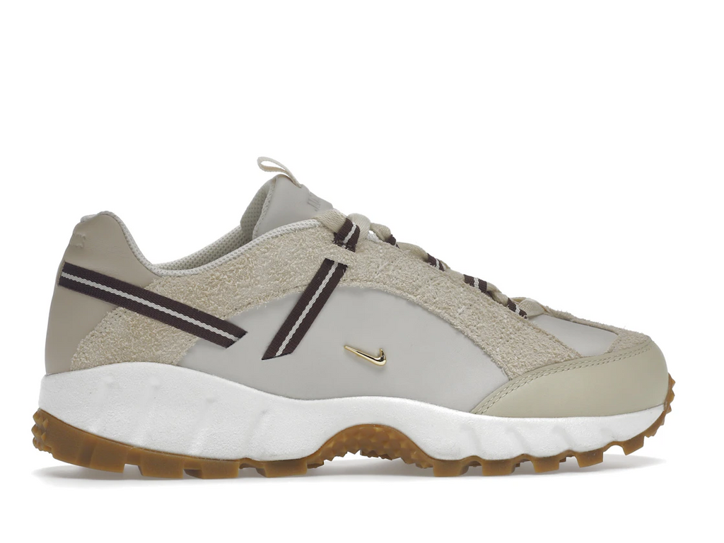 Nike Air Humara LX Jacquemus Light Bone Gold (W)