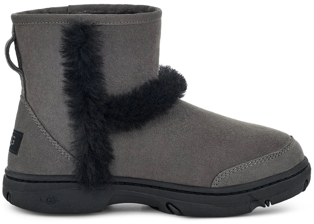 tenisky a boty UGG Sunburst Mini Boot Grey (W) 1130728-GREY ADONIO