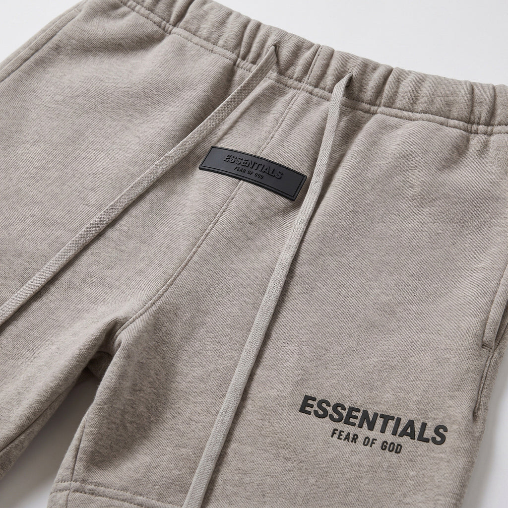 šortky Fear of God Essentials S22 Shorts Dark Oatmeal 160BT212013F ADONIO