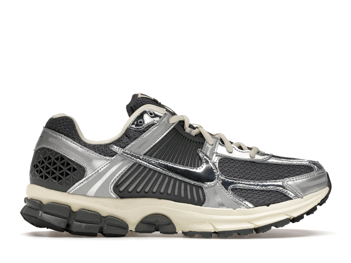 tenisky a boty Nike Zoom Vomero 5 Iron Grey Chrome IM3486-001 ADONIO