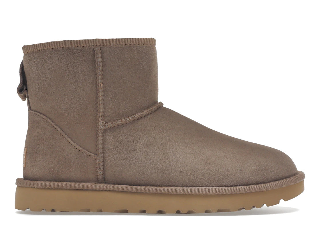 tenisky a boty UGG Classic Mini II Boot Caribou (W) 1016222-CRBO ADONIO