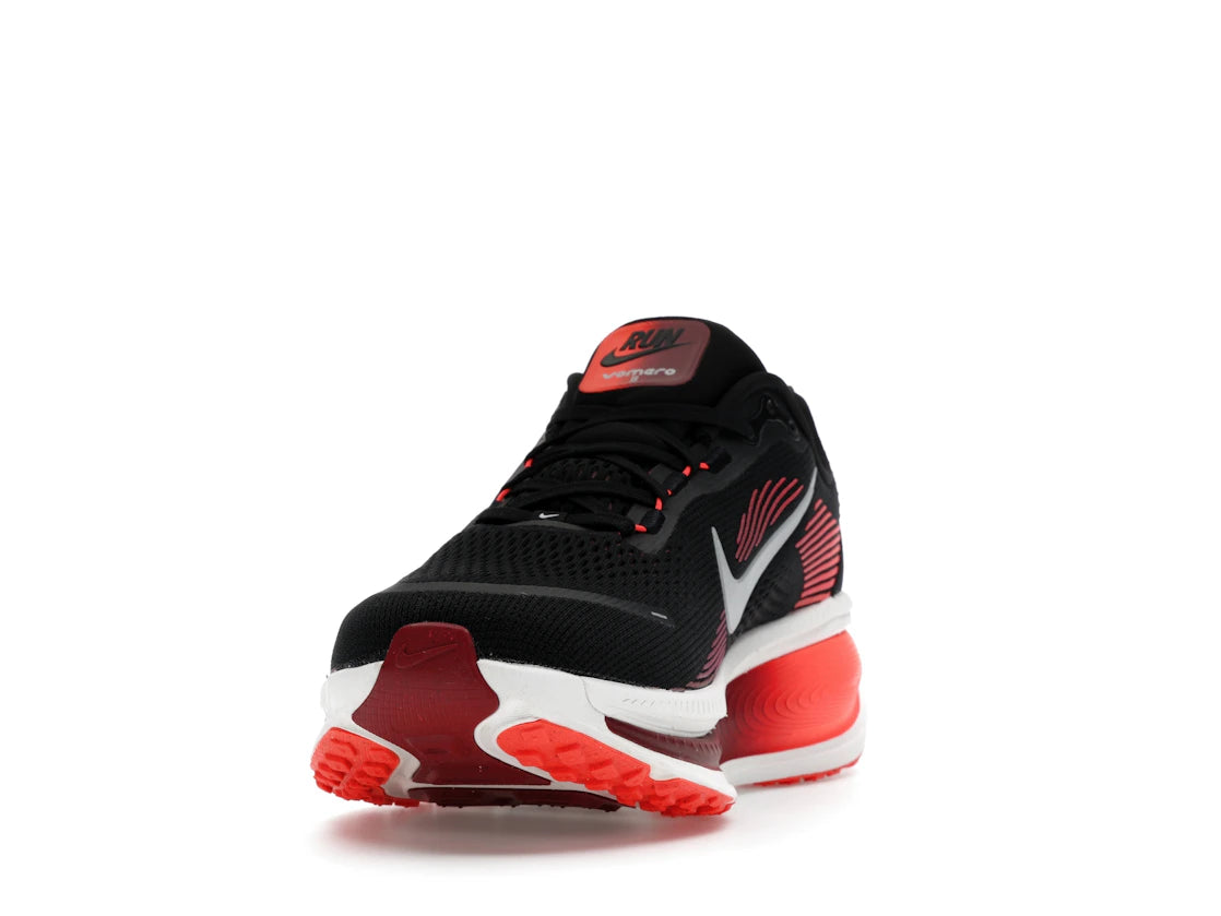 tenisky a boty Nike Vomero 18 Black Bright Crimson Team Red Summit White HM6803-008 ADONIO